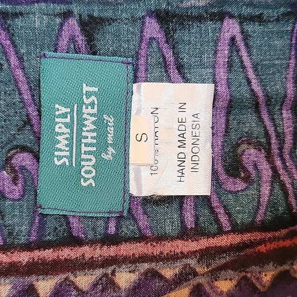 Simply Southwest Top - Picture 5 of 5